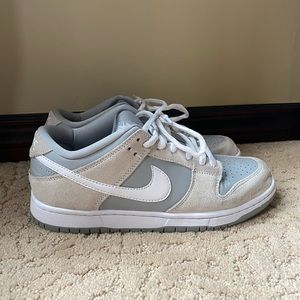 Nike Dunk SB Skate Shoe Grey Cream